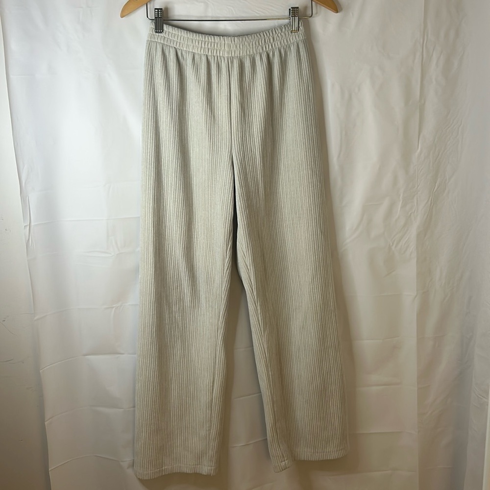 Pants corduroy look stretch pull on women’s size small comfort wide legged beige